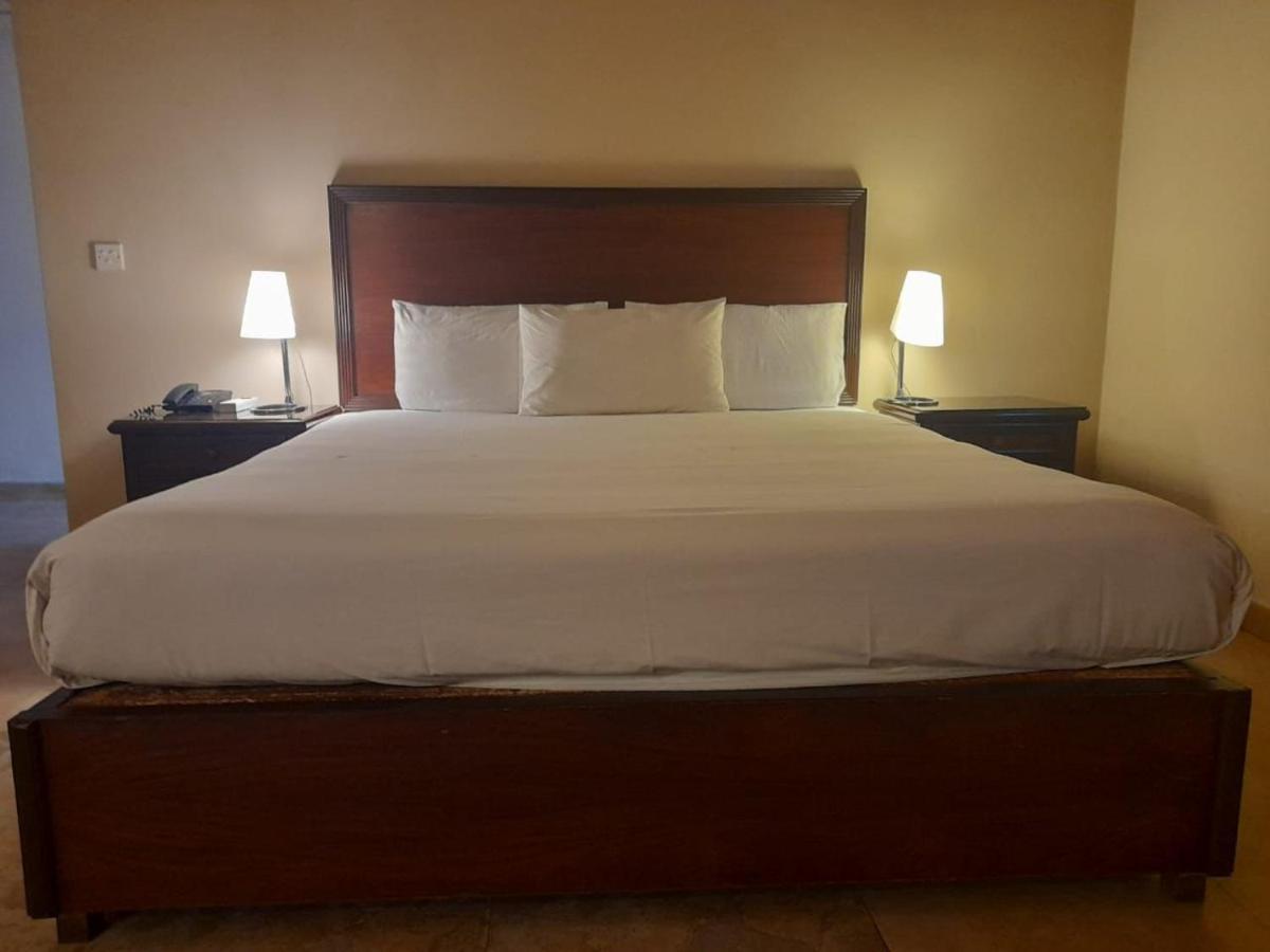 Shalimar Tower Hotel Lahor Kültér fotó