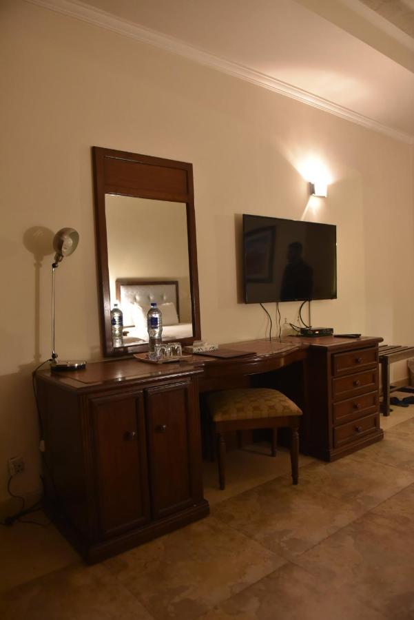 Shalimar Tower Hotel Lahor Kültér fotó
